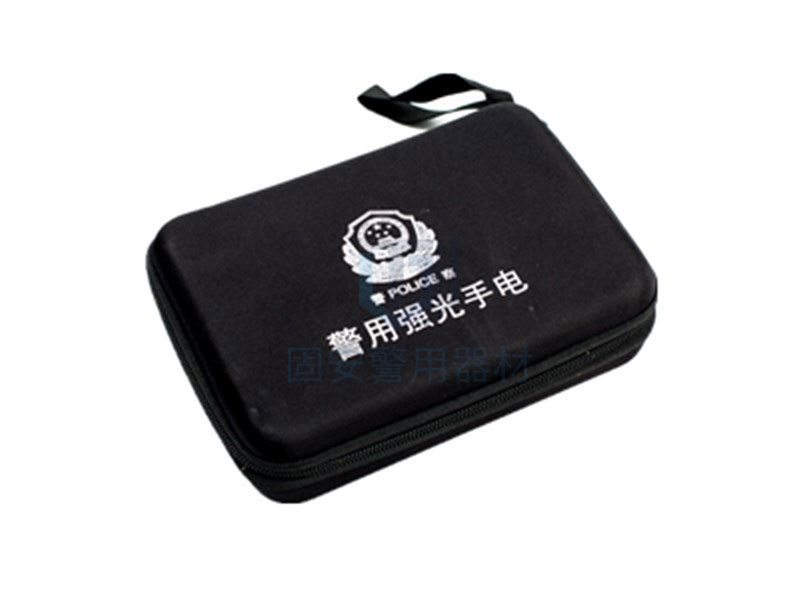 單警強(qiáng)光手電
